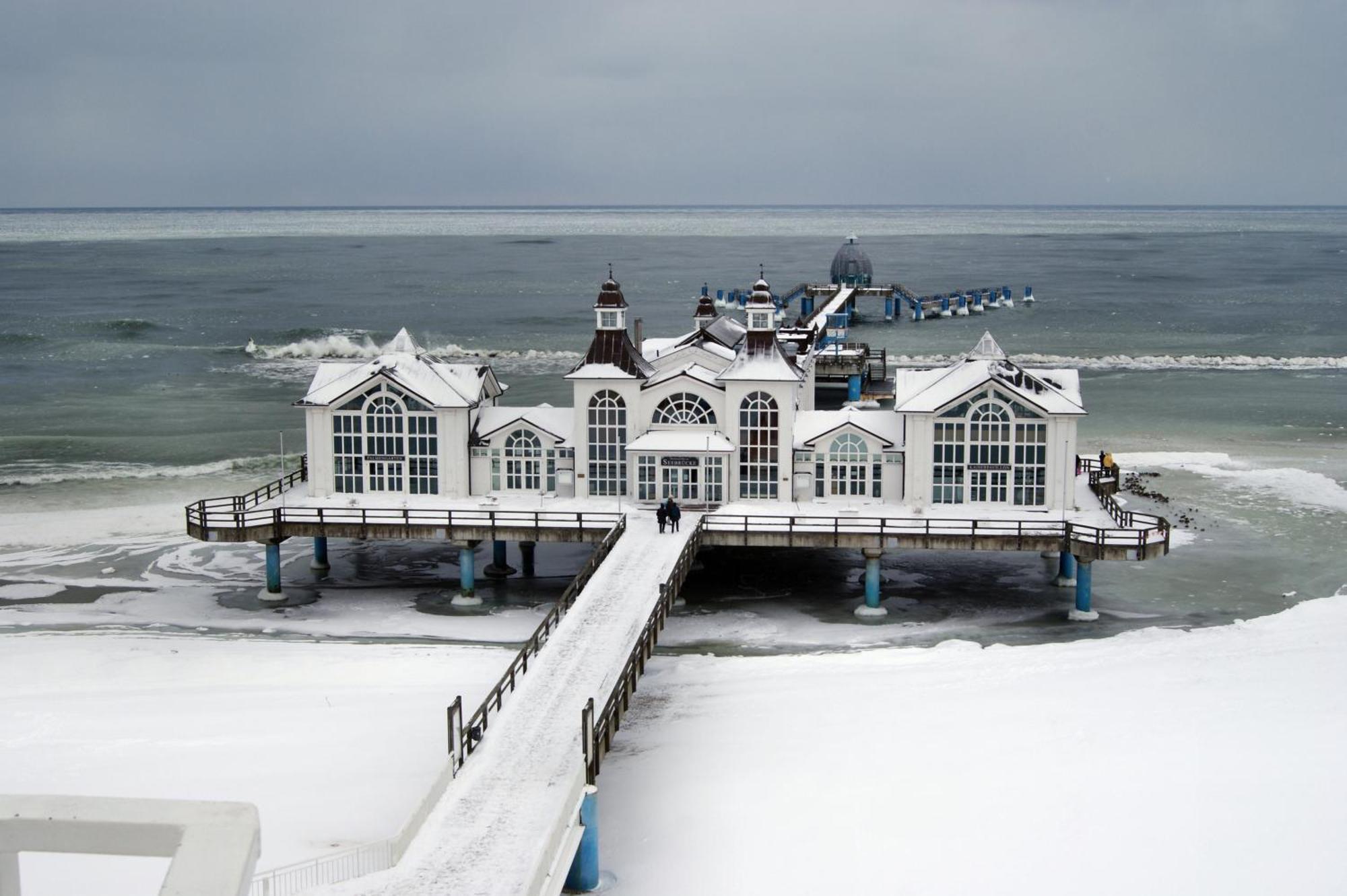 Ferienhaus Kress Rechts Sellin  Luaran gambar